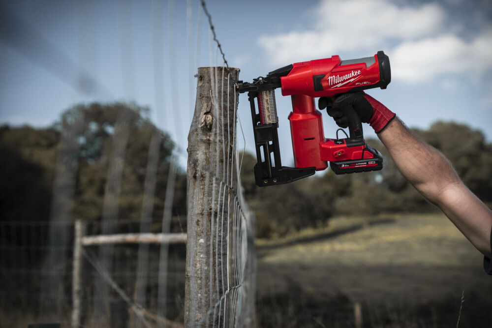 Аккумуляторный степлер Milwaukee M18 FFUS-0C — изображение 6